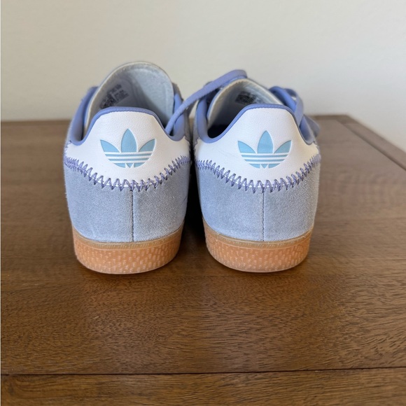 Adidas Gazelle Blue Sneakers (Boys 5.5 / Women’s 7) - Picture 4 of 6